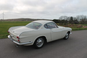 Volvo P1800